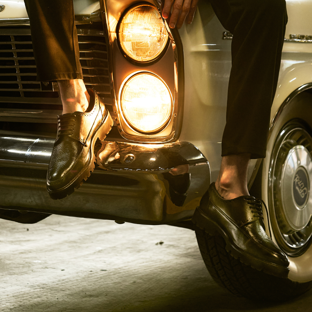 MILÁN CORVO CON PIEL GENUINA DE VENADO