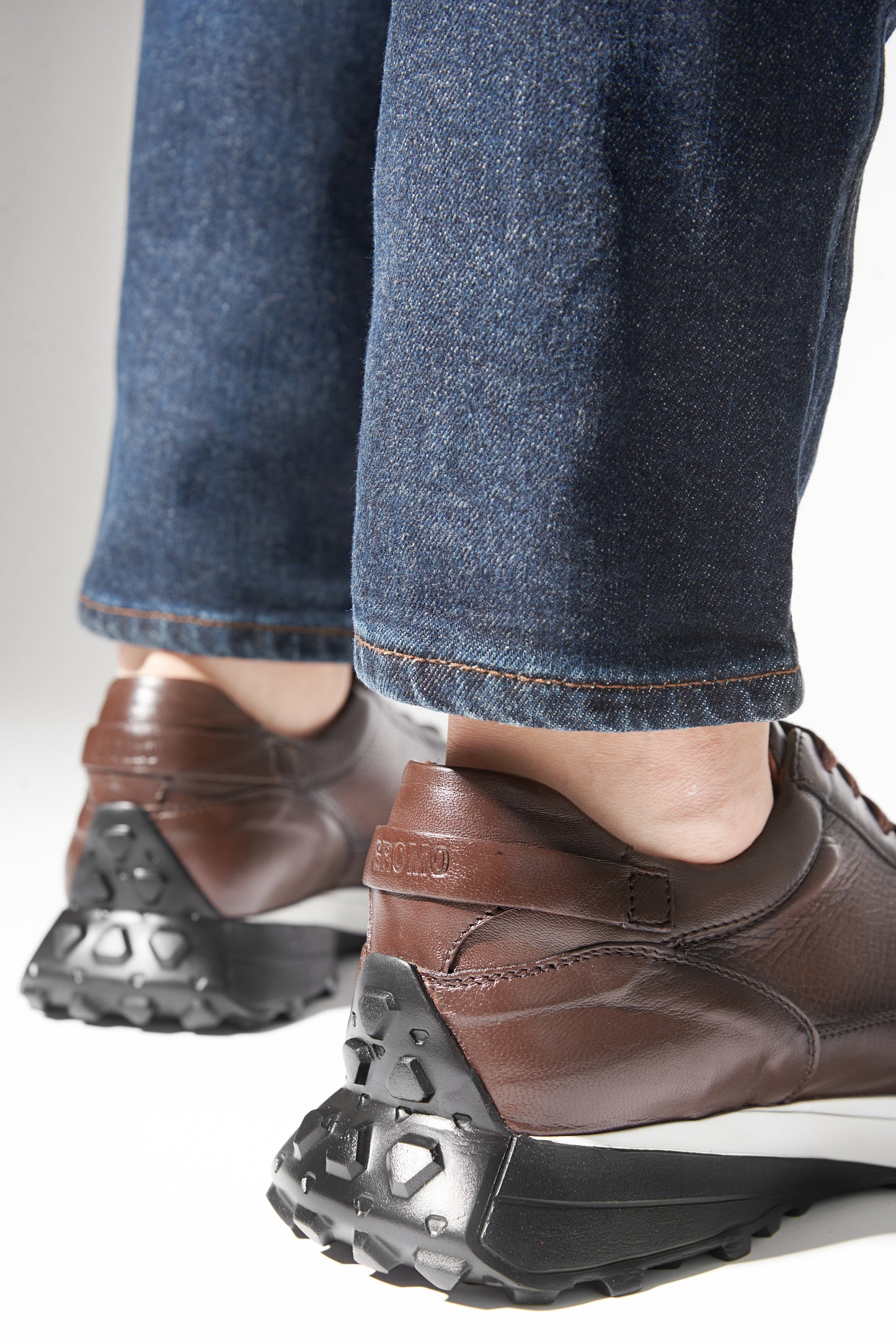 MURENO TERRA CON PIEL GENUINA DE CAIMÁN